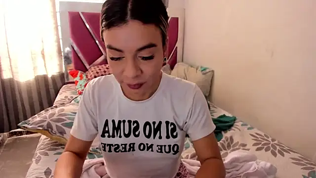 Snapshot of vicodollx chatting on February 2025 09:32:01 PM vicodollx online show from February 2025 09:32:01 PM