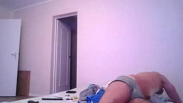 sebcucold online show from May 2026 06:26:01 PM