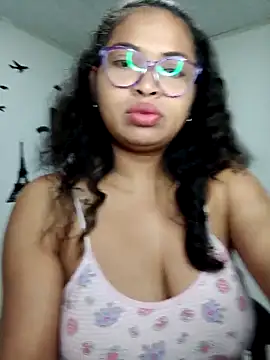 Snapshot of chalohott chatting on September 2025 09:37:01 AM chalohott online show from September 2025 09:37:01 AM