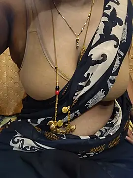 Snapshot of tuttifrutti17 chatting on July 2026 05:32:01 PM tuttifrutti17 online show from July 2026 05:32:01 PM