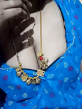 tuttifrutti17 online show from September 2025 05:30:01 PM