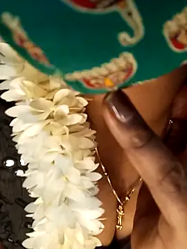 tuttifrutti17 online show from February 2025 05:42:01 PM