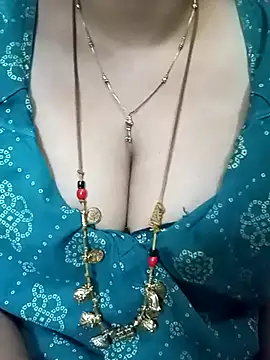 tuttifrutti17 online show from March 2025 05:39:01 PM