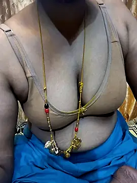 tuttifrutti17 online show from February 2026 05:35:02 PM