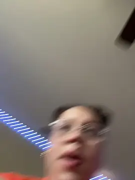 QueenNuttCollector online show from October 2025 02:05:01 PM