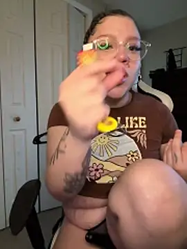 QueenNuttCollector online show from March 2026 06:26:01 PM