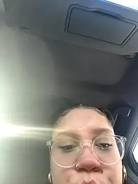 QueenNuttCollector online show from November 2025 01:59:01 PM