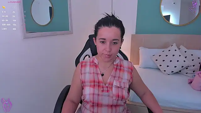 Snapshot of izaro22 chatting on March 2025 12:28:01 PM izaro22 online show from March 2025 12:28:01 PM