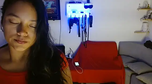 Snapshot of Chiara_petterson chatting on February 2025 07:41:01 AM Chiara petterson online show from February 2025 07:41:01 AM