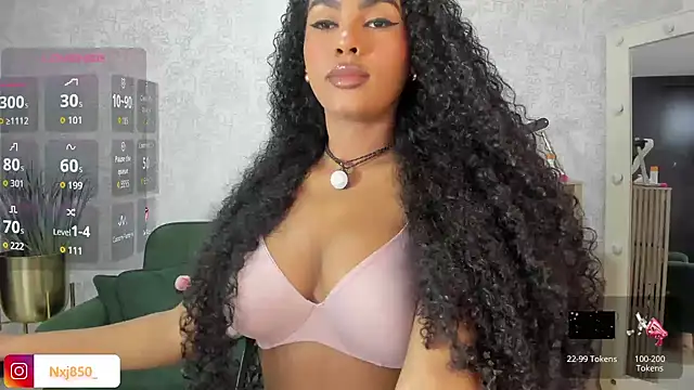 HOTBLACKANDWHITE2 online show from November 2025 03:21:02 AM