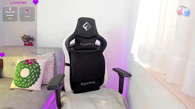 ambar-wells online show from December 2025 03:40:02 PM