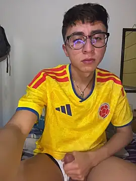 CamiRojas boy online show from June 2026 04:55:01 AM
