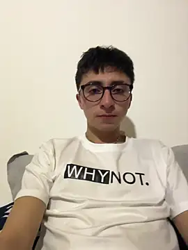 CamiRojas boy online show from October 2025 04:09:01 AM