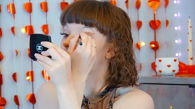 Snapshot of ElisabethDavis chatting on February 2026 03:24:01 PM ElisabethDavis online show from February 2026 03:24:01 PM