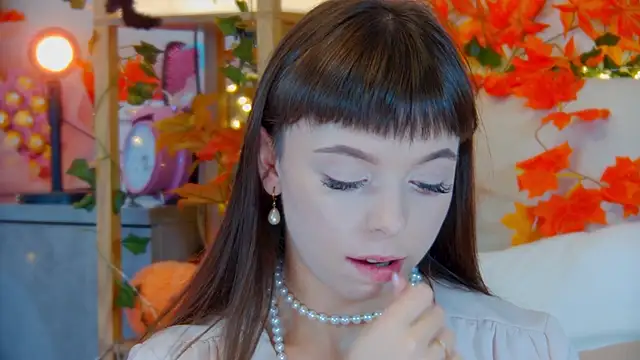 ElisabethDavis online show from October 2025 02:19:01 PM