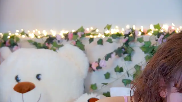 Snapshot of ElisabethDavis chatting on March 2026 03:19:02 PM ElisabethDavis online show from March 2026 03:19:02 PM