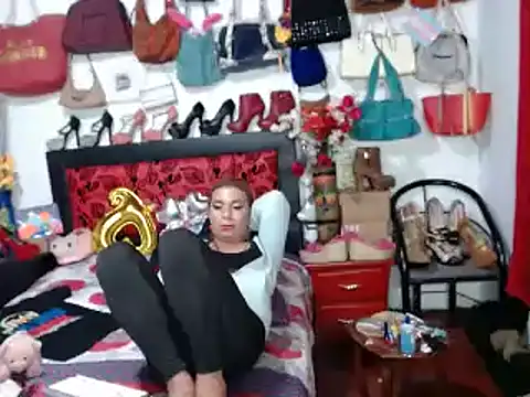 Xiaraa26 online show from March 2025 10:29:02 PM