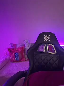 Your insomniya online show from April 2026 09:28:01 PM