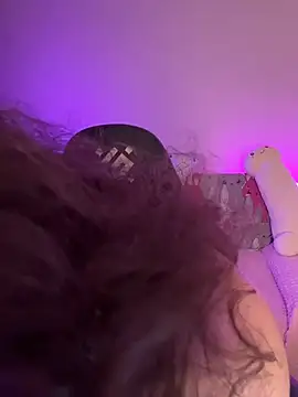 Snapshot of Your_insomniya chatting on December 2025 08:30:01 PM Your insomniya online show from December 2025 08:30:01 PM