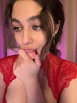 Snapshot of Your_insomniya chatting on February 2025 08:04:02 PM Your insomniya online show from February 2025 08:04:02 PM