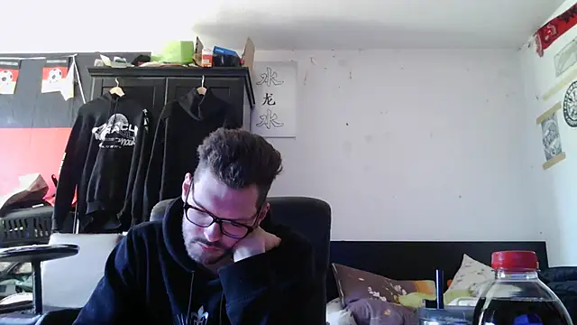 Snapshot of Die-geile-Sau chatting on May 2026 11:37:02 AM Die-geile-Sau online show from May 2026 11:37:02 AM
