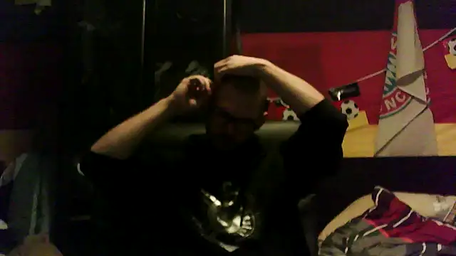 Die-geile-Sau online show from December 2025 04:08:02 PM