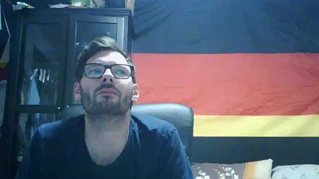 Snapshot of Die-geile-Sau chatting on June 2026 07:35:02 PM Die-geile-Sau online show from June 2026 07:35:02 PM