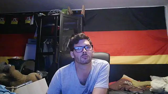 Snapshot of Die-geile-Sau chatting on July 2026 08:31:01 PM Die-geile-Sau online show from July 2026 08:31:01 PM