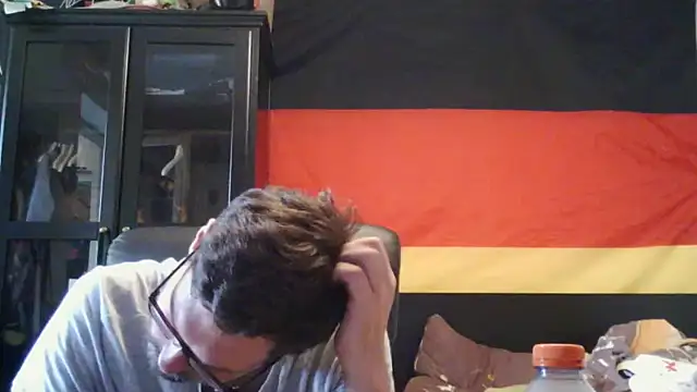 Snapshot of Die-geile-Sau chatting on June 2026 05:08:01 PM Die-geile-Sau online show from June 2026 05:08:01 PM