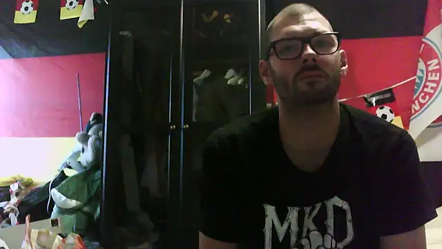 Snapshot of Die-geile-Sau chatting on September 2025 03:26:01 PM Die-geile-Sau online show from September 2025 03:26:01 PM