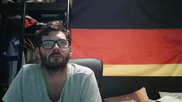 Snapshot of Die-geile-Sau chatting on June 2026 07:42:02 PM Die-geile-Sau online show from June 2026 07:42:02 PM