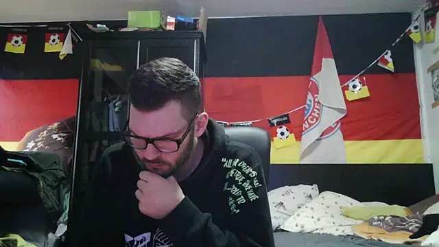 Die-geile-Sau online show from March 2026 02:54:02 PM