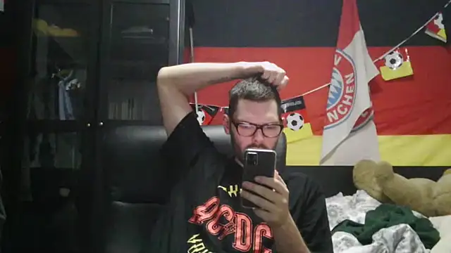 Die-geile-Sau online show from February 2026 09:15:01 PM