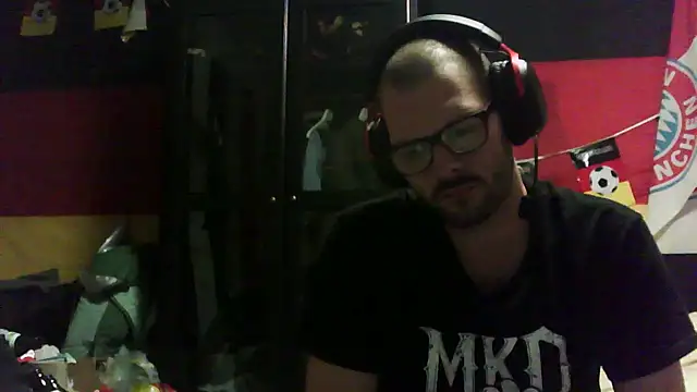 Snapshot of Die-geile-Sau chatting on September 2025 07:13:02 PM Die-geile-Sau online show from September 2025 07:13:02 PM