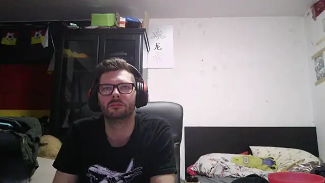 Die-geile-Sau online show from April 2026 09:18:02 PM