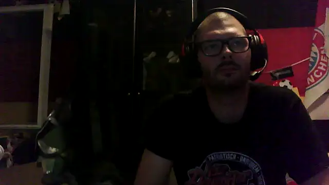 Snapshot of Die-geile-Sau chatting on September 2025 09:26:01 PM Die-geile-Sau online show from September 2025 09:26:01 PM