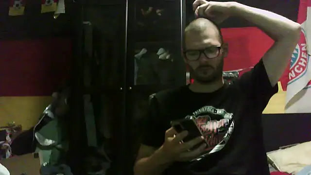 Snapshot of Die-geile-Sau chatting on September 2025 07:04:01 PM Die-geile-Sau online show from September 2025 07:04:01 PM