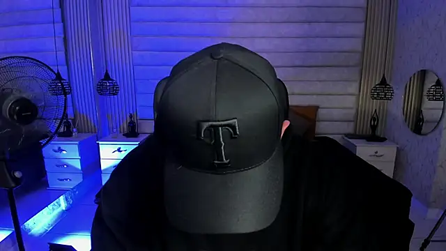 jhon bear03 online show from April 2026 11:28:02 AM