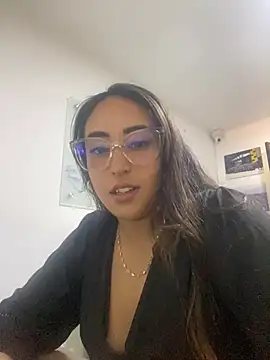 Vaiolet a online show from July 2026 09:23:01 PM