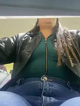 Vaiolet a online show from May 2026 09:56:01 PM