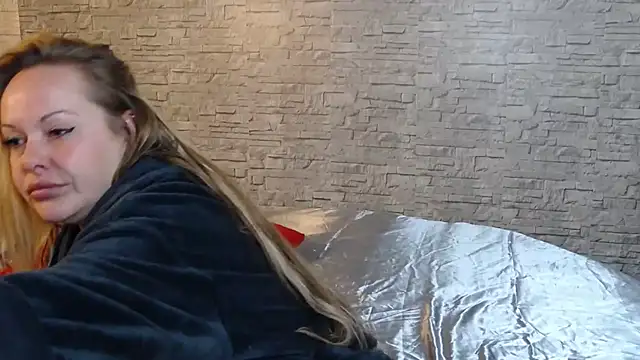 Snapshot of dutch_prinses chatting on March 2025 11:38:02 PM dutch prinses online show from March 2025 11:38:02 PM