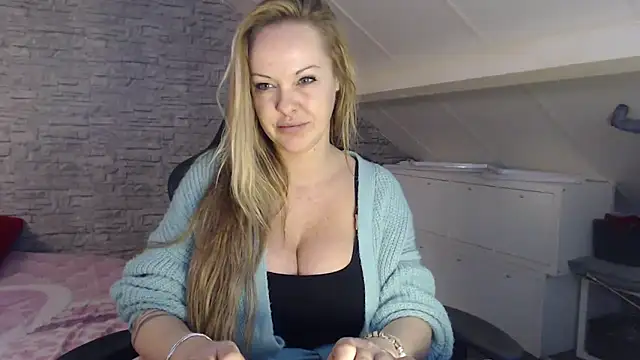 Snapshot of dutch_prinses chatting on February 2025 10:30:02 PM dutch prinses online show from February 2025 10:30:02 PM