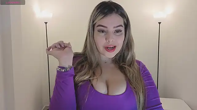 Snapshot of camiilaa1 chatting on January 2026 09:44:02 PM camiilaa1 online show from January 2026 09:44:02 PM