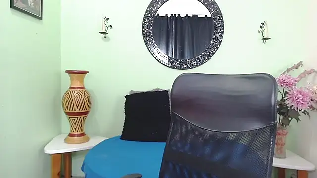 Sofia Franco  online show from February 2026 02:17:02 PM