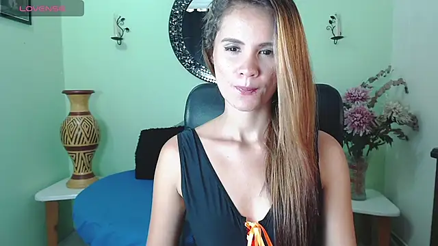 Sofia Franco  online show from November 2025 06:58:01 PM