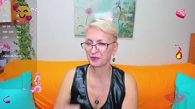 iamyourdream89 online show from October 2025 06:20:02 PM