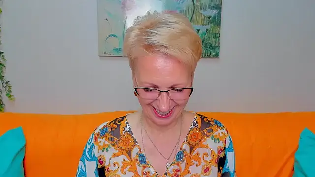 iamyourdream89 online show from May 2026 09:03:02 AM