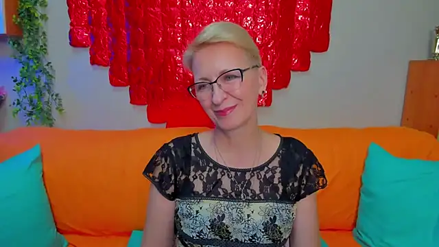 iamyourdream89 online show from February 2026 04:26:01 PM