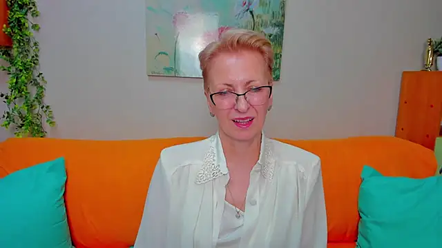 iamyourdream89 online show from March 2026 09:05:01 PM