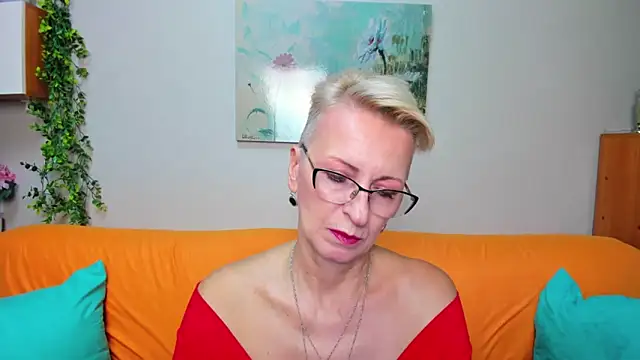 iamyourdream89 online show from November 2025 10:59:02 AM